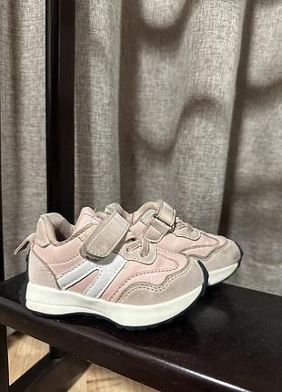 Кросівки дитячі 3