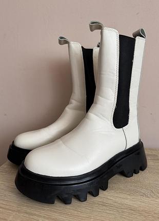 Черевики челсі демісезонні, 38 розмір, білий колір