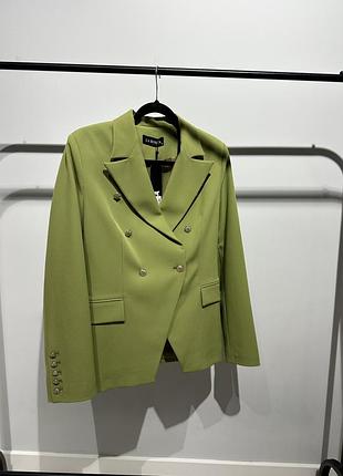 Жіночий піджак la bonita. трендовий оливково-зелений колір, класичний двобортний крій із декоративними золотими ґудзиками . стан: новий
