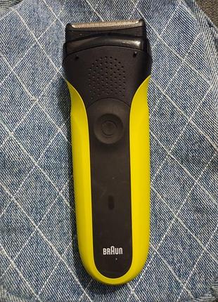 Бритва очень мощная електробритва braun series 3 shave&style 300bt купила парню не успел пользоваться расстались отдал обратно