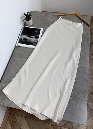 Спідниця міді