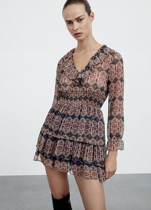 Ошатне плаття zara з блискучою ниткою та рюшами — s