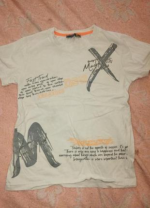 Футболка біла з принтом на підлітка