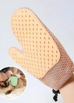 Перчатка массажная щетка для удаления шерсти кошек и собак с защитой от царапин xl-147