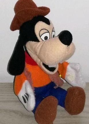 Коллекционная игрушка гуфи из happy meal mcdonald's 2000 года