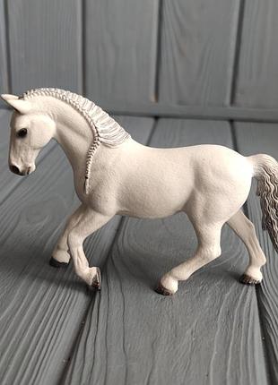 Фигурка schleich липпицинская кобила