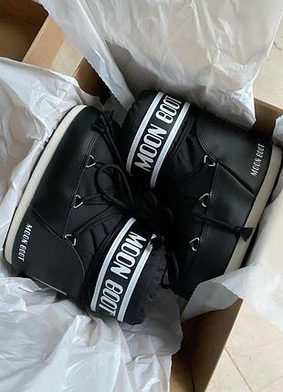 Черевики moon boot в наявності
