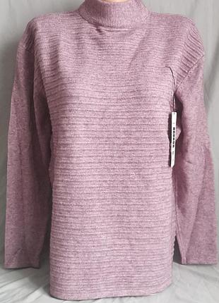 Новий жіночій светр.