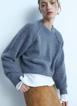 Вкорочений светр від zara красивого синього відтінку, в складі 15% вовни