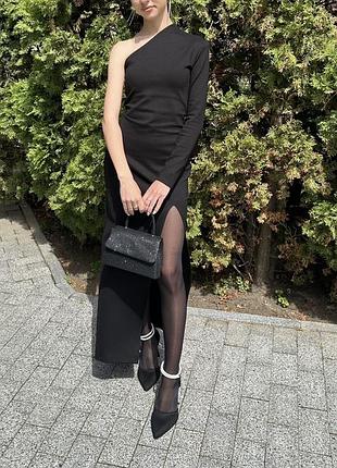 Вечірня сукня