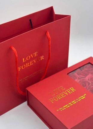 Подарункова коробка 5570-71 з мильними розами, червона (12,5 × 10 × 4,5 см)