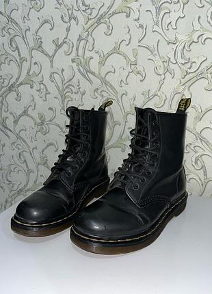 Оригінальні dr martens