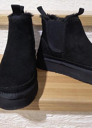 Ugg. уги. натуральний замш