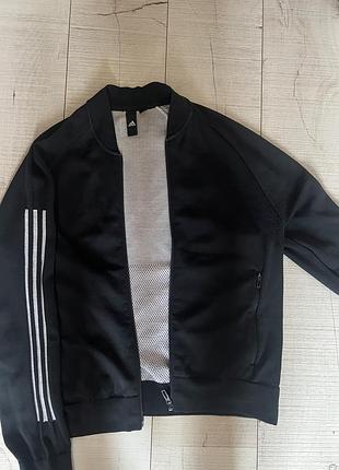 Кофта adidas чорна