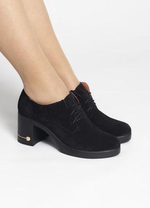 Черные замшевые туфли на устойчивом каблуке 40 размера3 фото