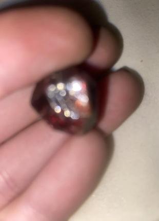 Для ювелиров .не обработаный рубин
