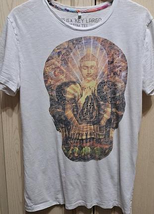 Футболка стильная