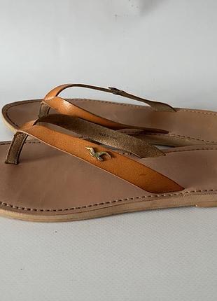 Hollister кожаные вьетнамки