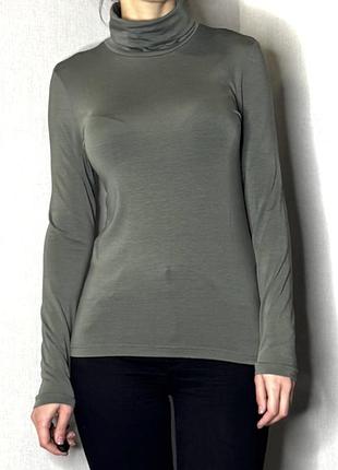 Gestuz сірий гольф в розмірі л оригінал ідеальний стан