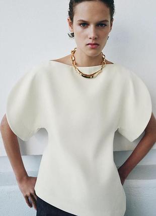 Топ с объемными рукавами zw collection