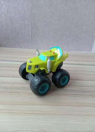 Озвучена машинка "блиск і чудо-машинки" машинка  зег