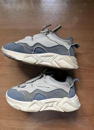 Кросівки дитячі