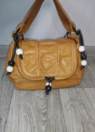 Очень красивая брендовая небольшая сумка billy bag