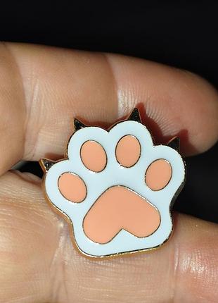Брошь брошка значок пин лапка лапа