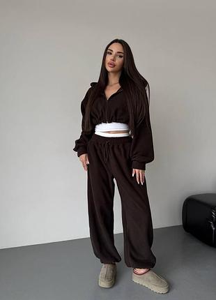 Теплый спортивный костюм