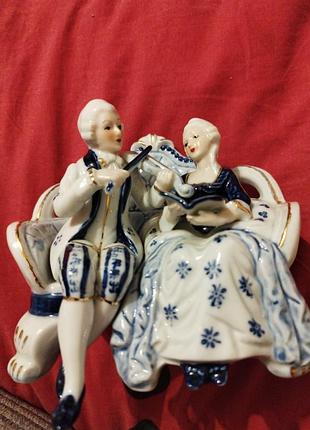 Продам статуэтку форфорфоровую