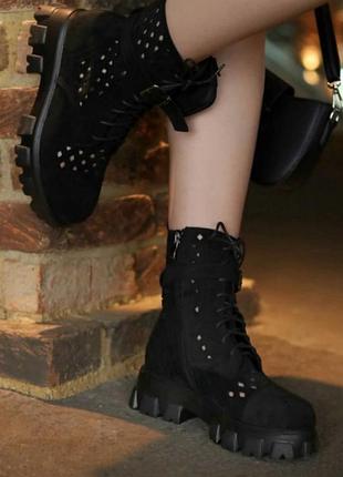 Черевики жіночі