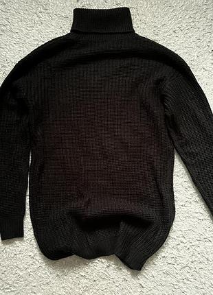 Светр жіночий чорний