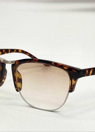 Очки для коррекции зрения женские кошечки с градиентной тонировкой в пластиковой пятнистой полуободковой оправе коричневый, +3.25