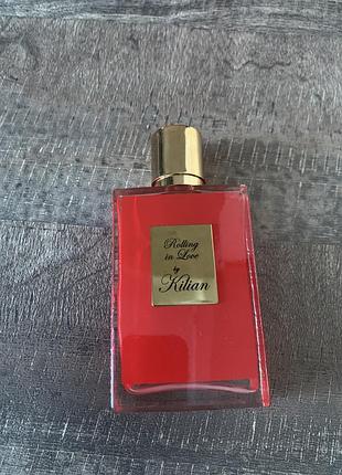 Парфуми, маю дуже багато парфумів, тому продаю, бо не встигаю користуватись