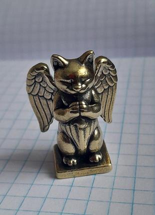 Кот ангел миниатюра