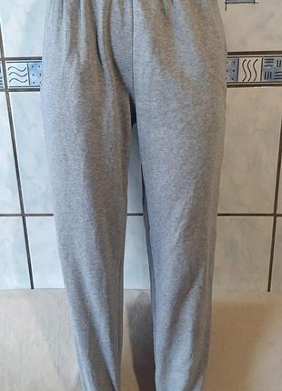 Спортивные штаны с начесом