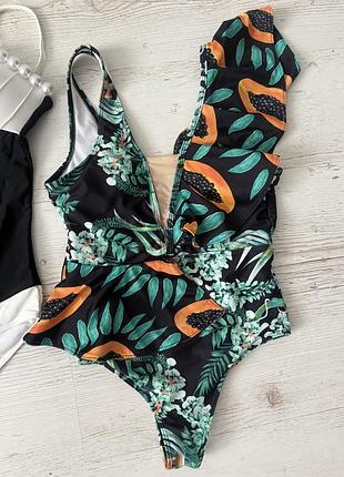 Купальник цільний з рюшами