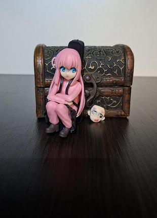 Фигурка хитори готов