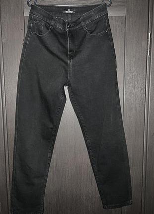 Джинси моми