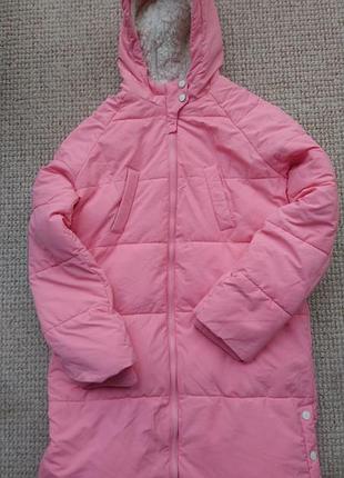 Зимняя, розовая куртка lc waikiki на рост 140 см.