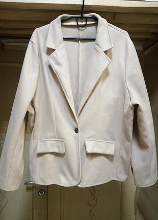 Жакет жіночий