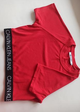 Красный топ-футболка calvin klein jeans