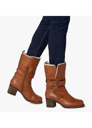 Жіночі шкіряні чоботи