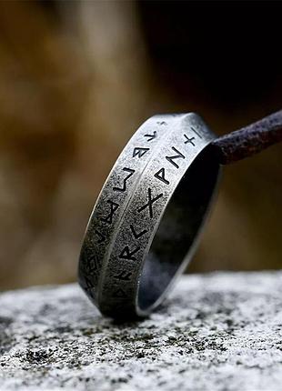 Кільце стильний перстень каблучка для чоловіків зі сталі kolo 22 з медичної нержавіючої сталі з рунами limited edition