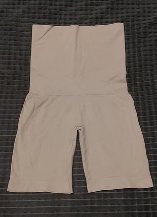 Высокие, способные корсетные шорты утяжка