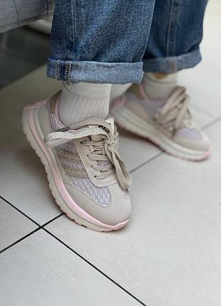 Кроссовки для девочек