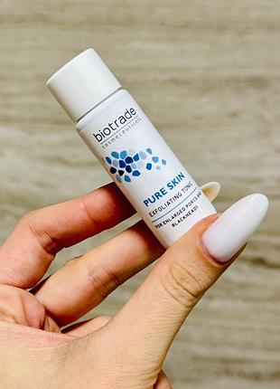 Відлущувальний тонік-пілінг з кислотами biotrade pure skin exfoliating tonic