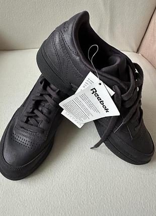 Жіночі шкіряні кросівки reebok club c 85 x face stockholm