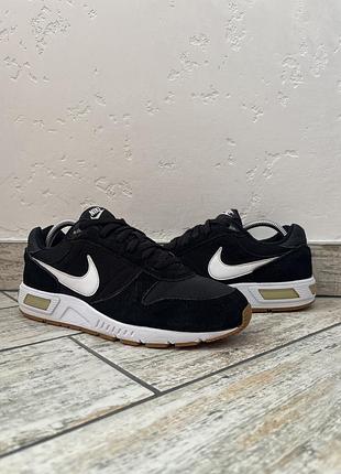 Nike nightgazer