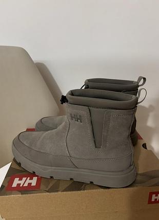 Чоботи снігоходи жіночі сірі helly hansen 40,5 розмір